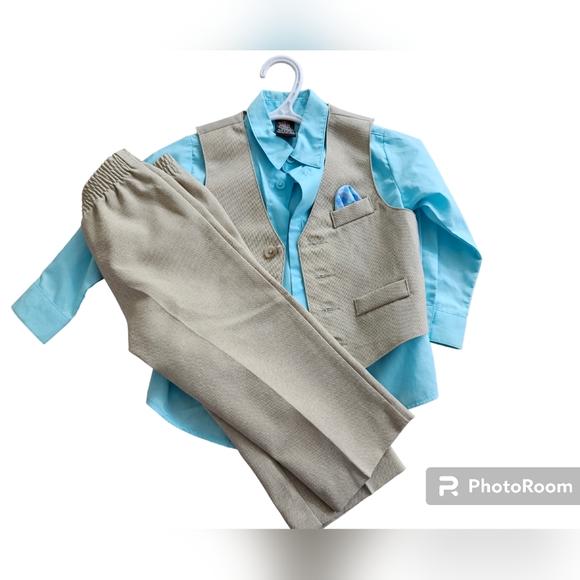 Dockers toddler Suit - Picture 2 of 5